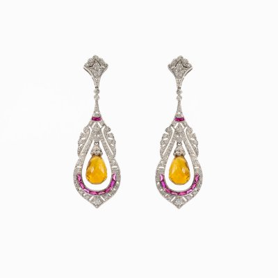Pair of white gold earrings, in Art Deco style, decorated with citrines, rubies and diamonds