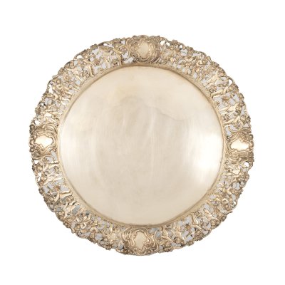 Silver tray, decorated with putti border, early 20th century