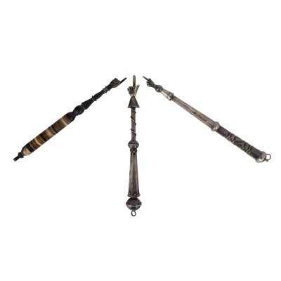 Lot format din trei yad-uri, din argint și corn de rinocer, cca. 1900