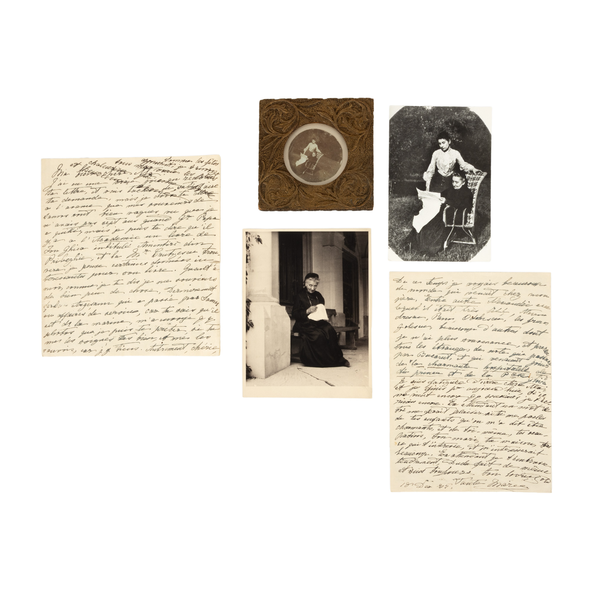 Lot format din trei fotografii ilustrându-le pe Alexandrina Ghica și fiica Ana, căsătorită Magheru, Maria Miclăușeni, alături de un manuscris olograf