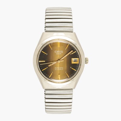 Oris Men's Hand Watch, accompanied by the store's brochure