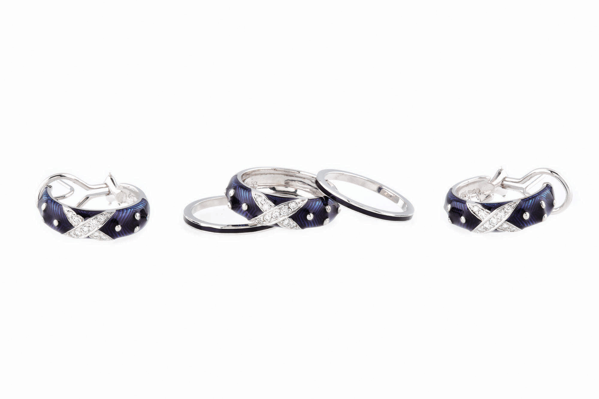 Set alcătuit din pereche de cercei şi inele stackable, din aur, ornat cu email şi diamante