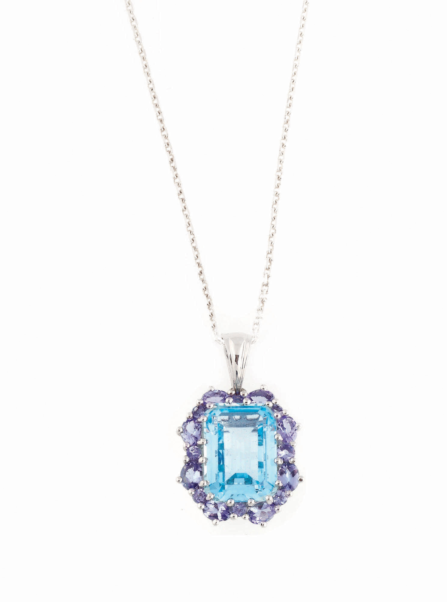 Lanţ cu pandantiv din argint, decorat cu topaz şi tanzanite