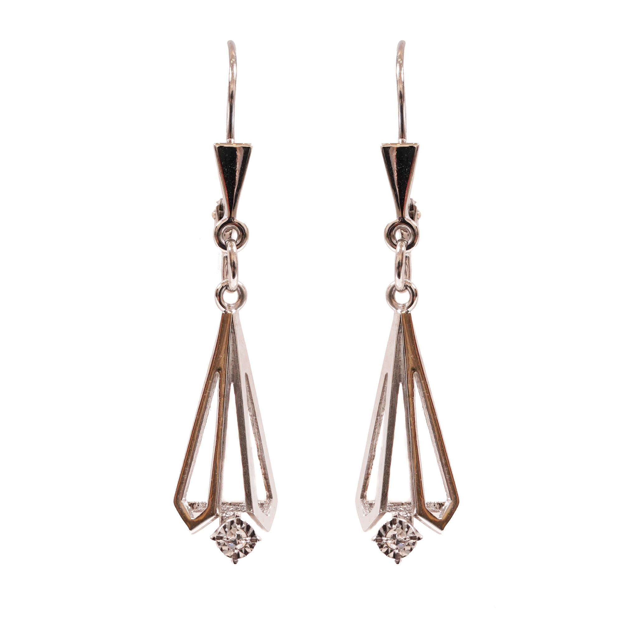 A pair of white gold earrings decorated with diamonds