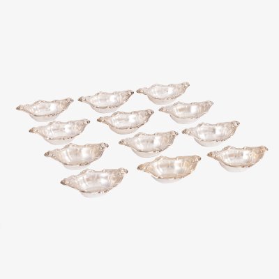 Art Nouveau set, of 12 silver saucers, for caviar, J.E. Caldwell & Co workshop, ca. 1900