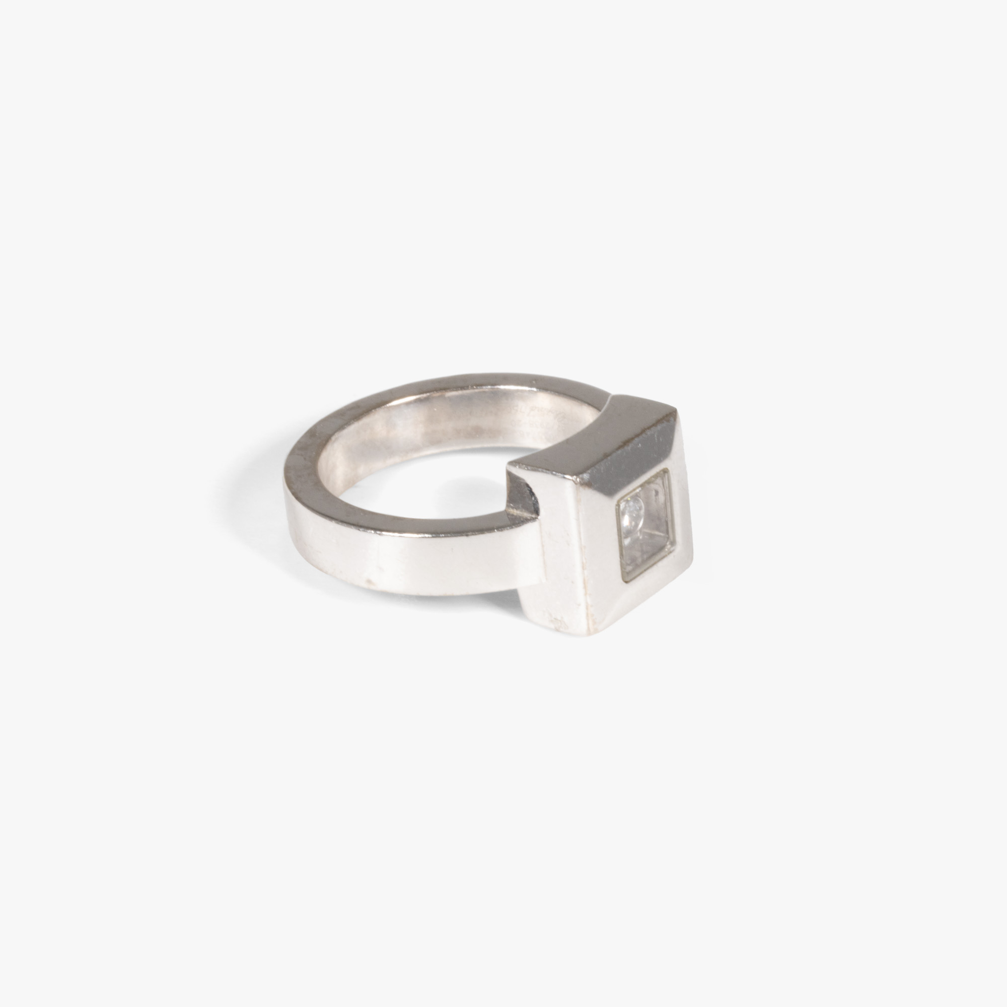 Chopard white gold ring, adorned with a diamond