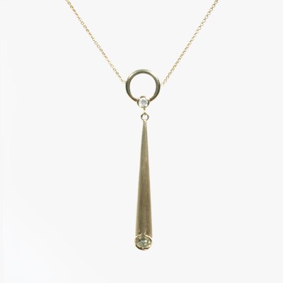 Colier din aur satinat, decorat cu diamante