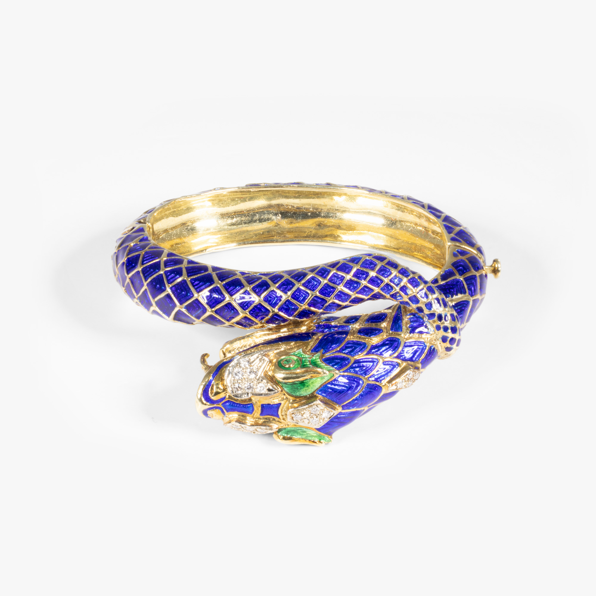 Fixed gold bracelet in the shape of a dragon, decorated with painted enamel and diamonds