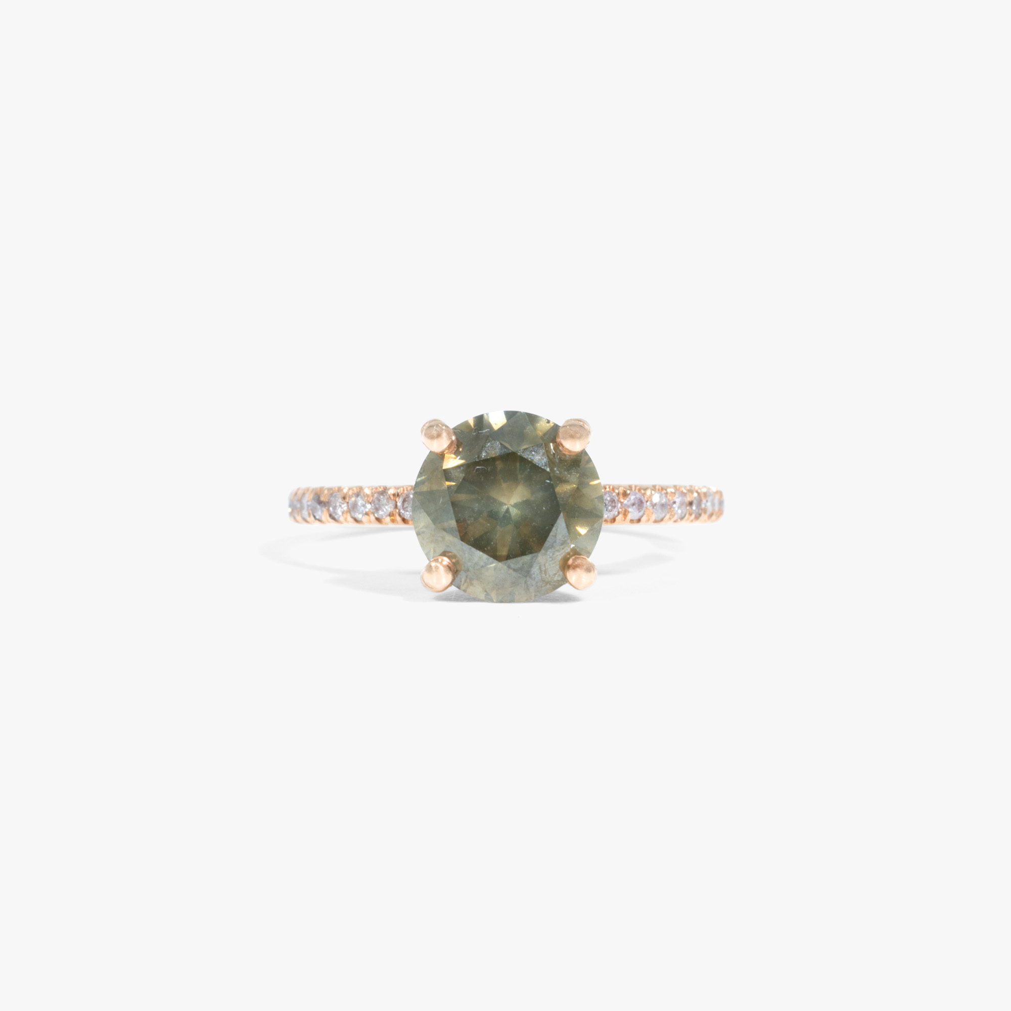 Pink gold ring, decorated with fancy diamond and white diamonds, accompanied by an IGI gemological certificate