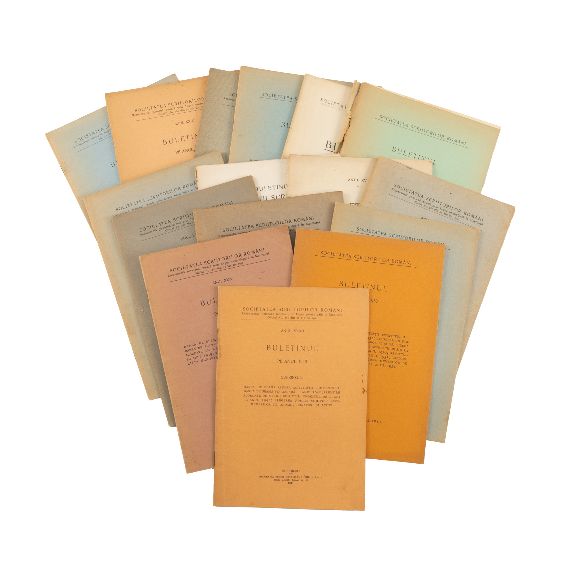 Lot consisting of 19 Bulletins of the Romanian Writers Society, Bucharest, 1923 and 1926-1944, coming from the collection of the writer Pericle Martinescu