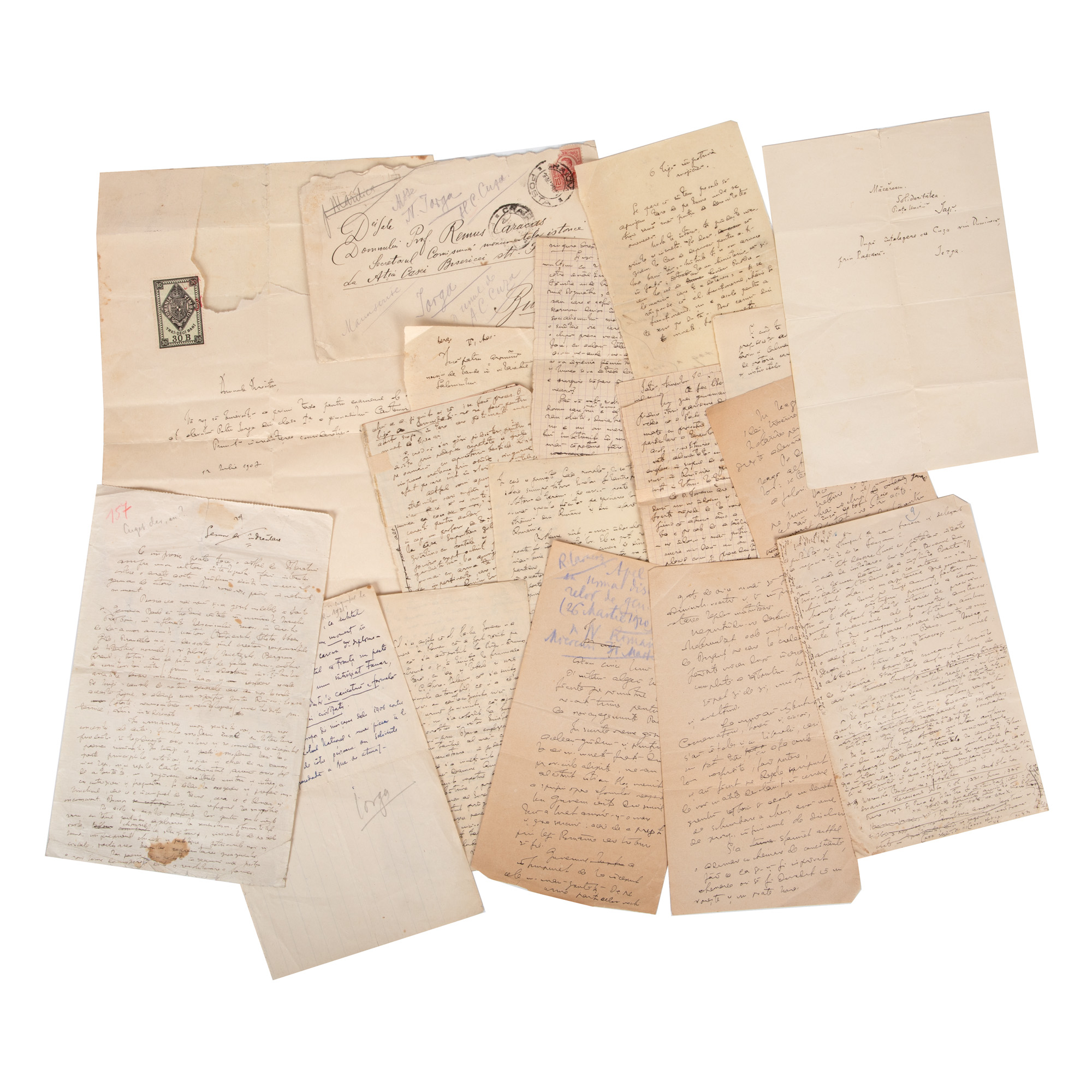 Lot format din 20 file de manuscris aparținând lui Nicolae Iorga, alături de un plic original, cca. 1907-1925, provin din arhiva Remus Caracaș