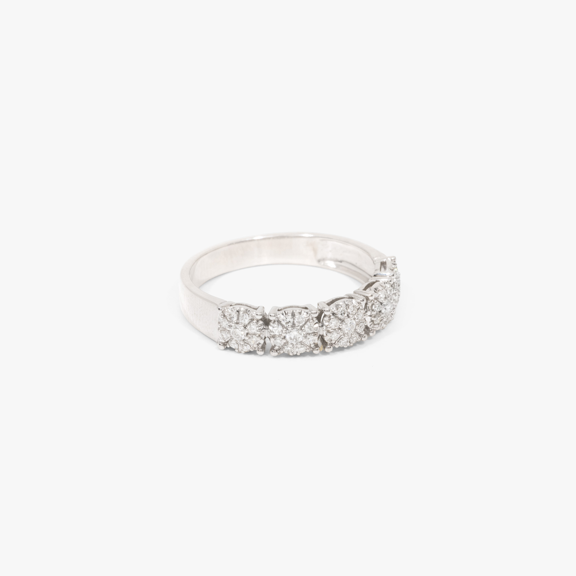 White gold ring, decorated with diamonds