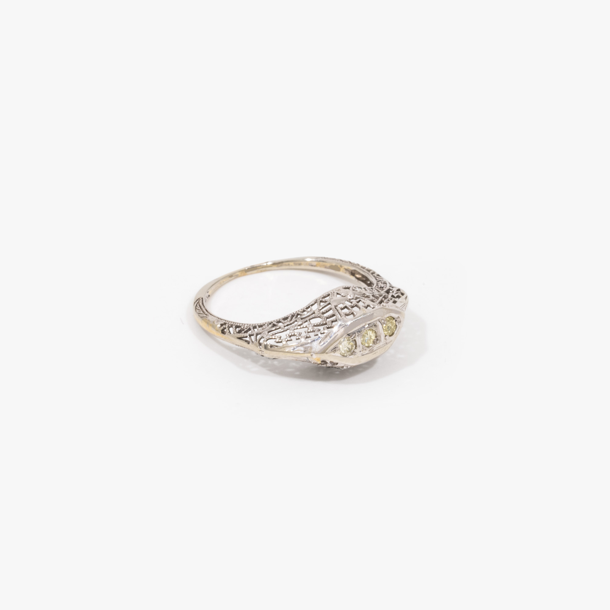 Art Deco ring, made from white gold, decorated with diamonds