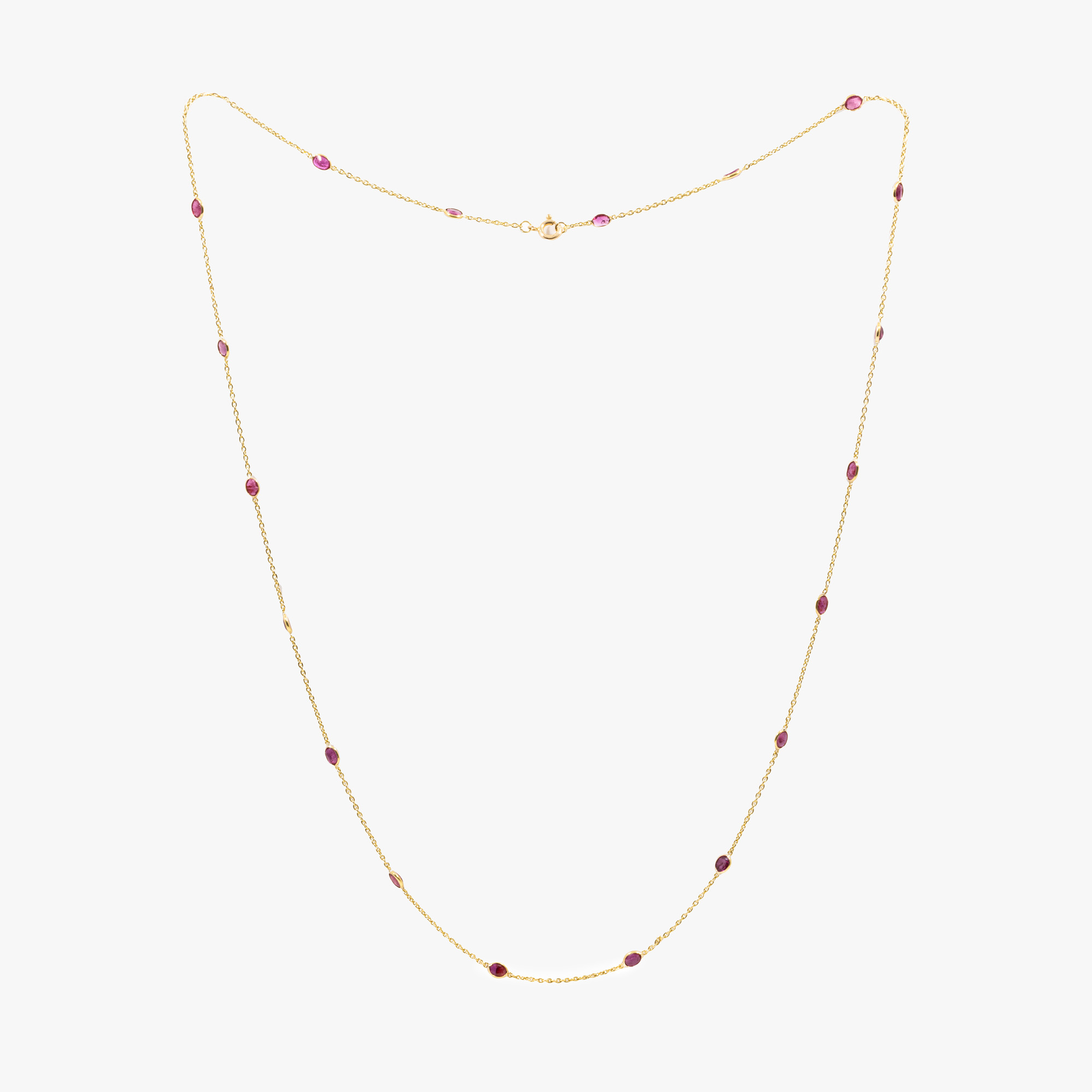Gold necklace, decorated with rubies, accompanied by additional gemological certificate