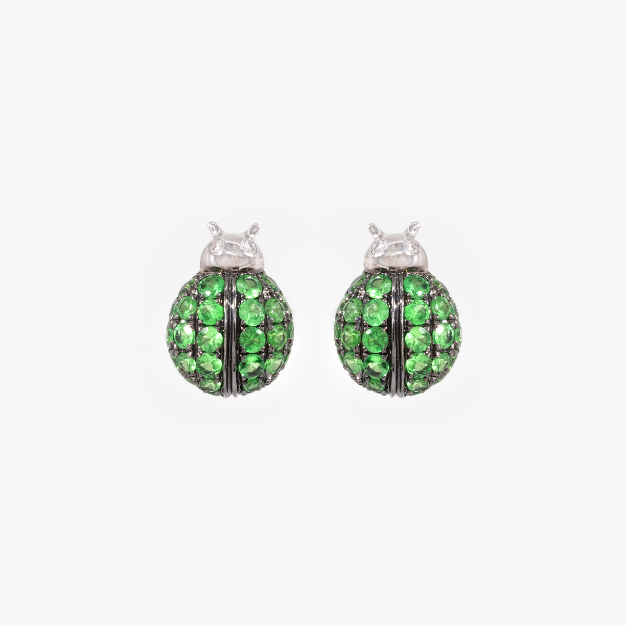 Pair of white gold earrings, in the shape of ladybugs, decorated with tsavorites and diamonds