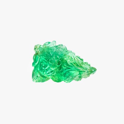 Smarald de Columbia sculptat, cca. 27,91 ct., însoțit de certificat gemologic GIA