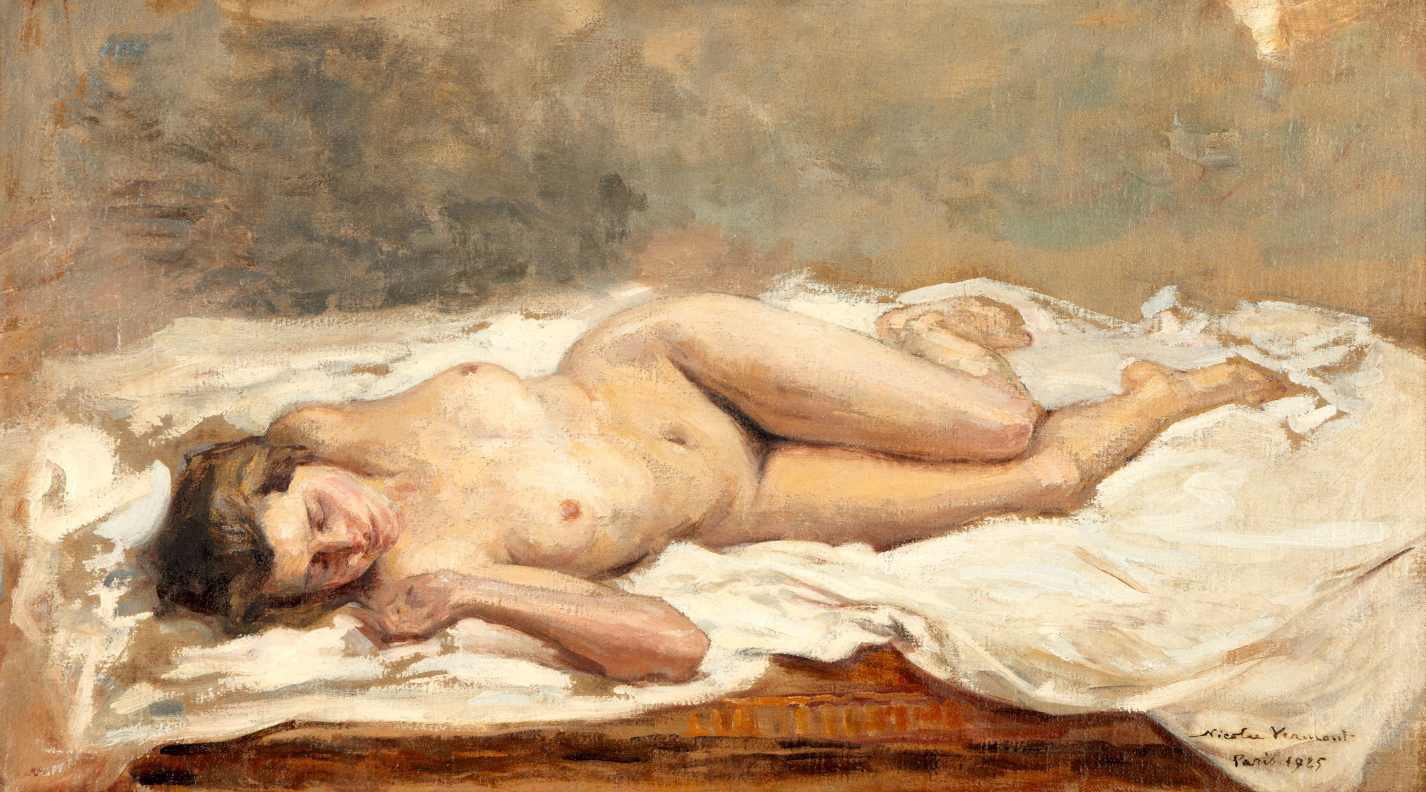 Nud în mătăsuri