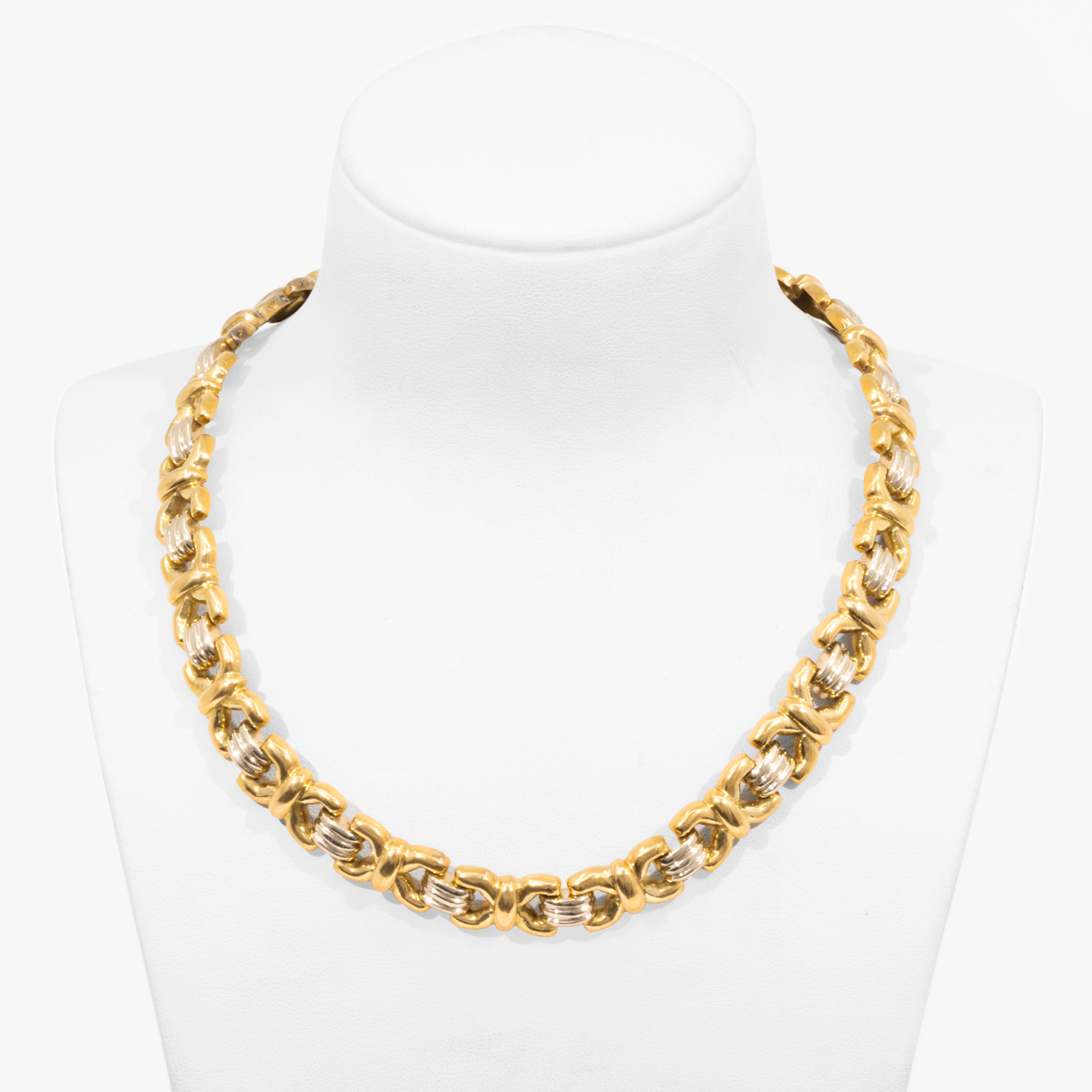 Bicolor gold necklace, in Byzantine style