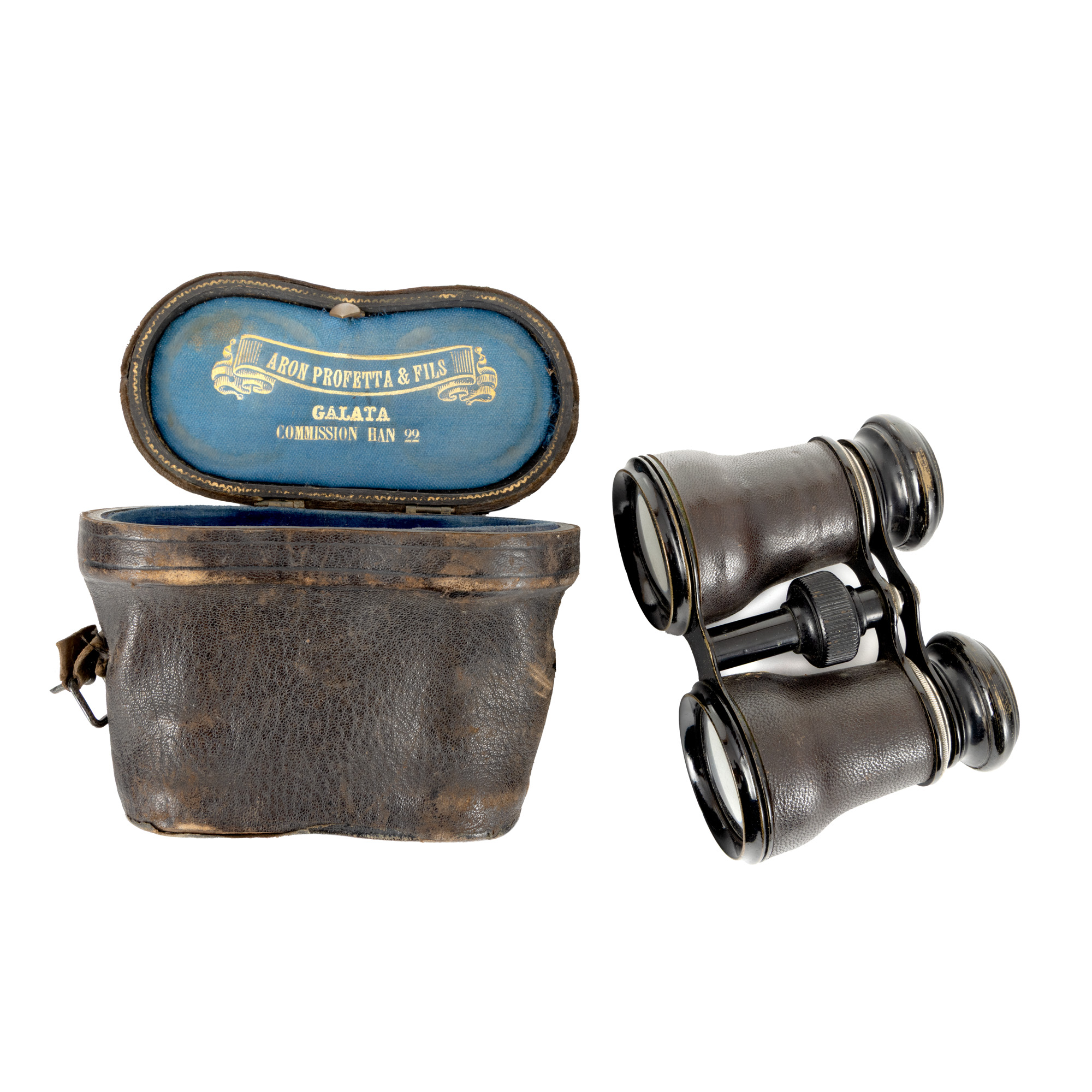 Adjustable military binoculars, in the original leather case, early 20th century