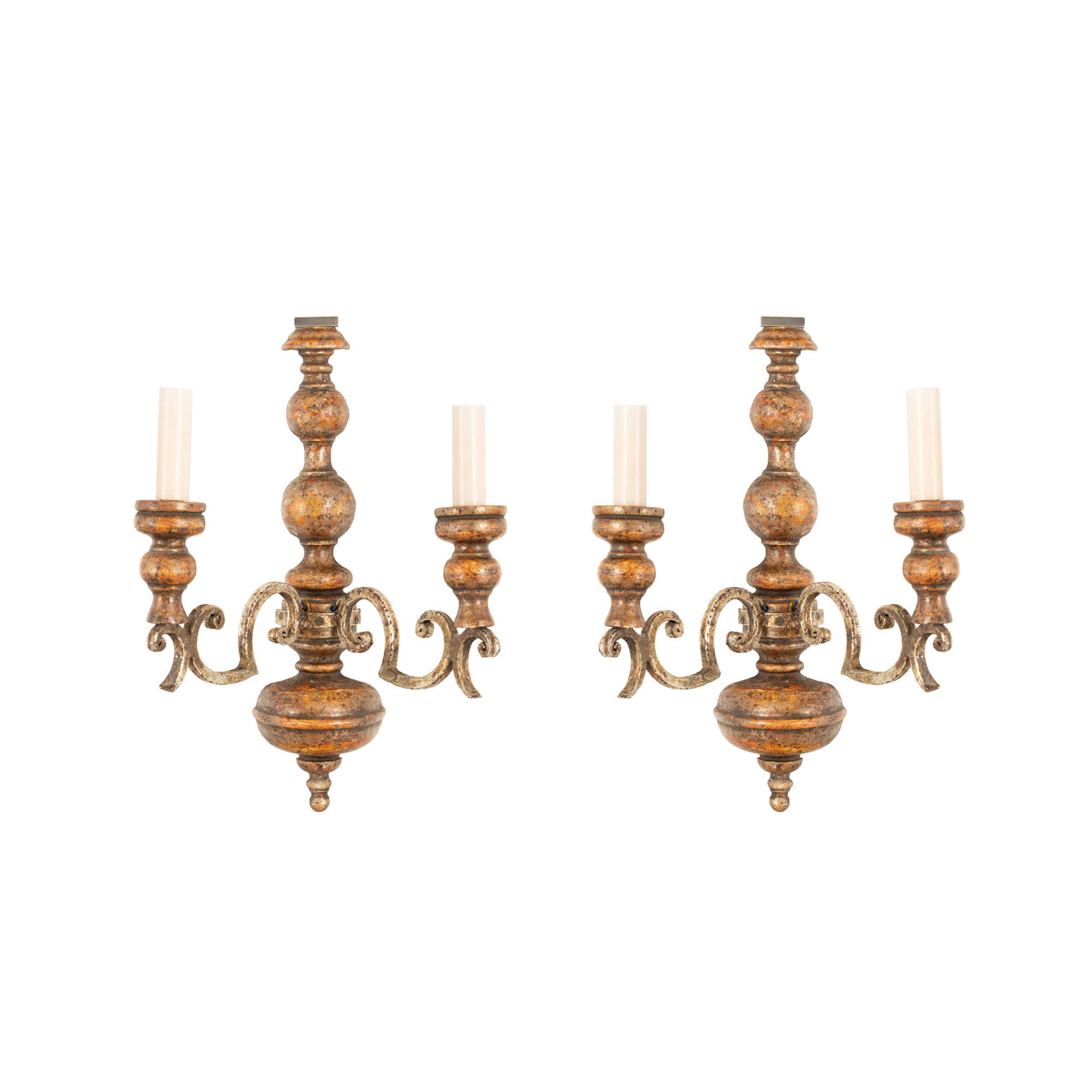 Pair of Florentine Neo-Renaissance style wall lights in wood, from the collection of Prince Ghyka