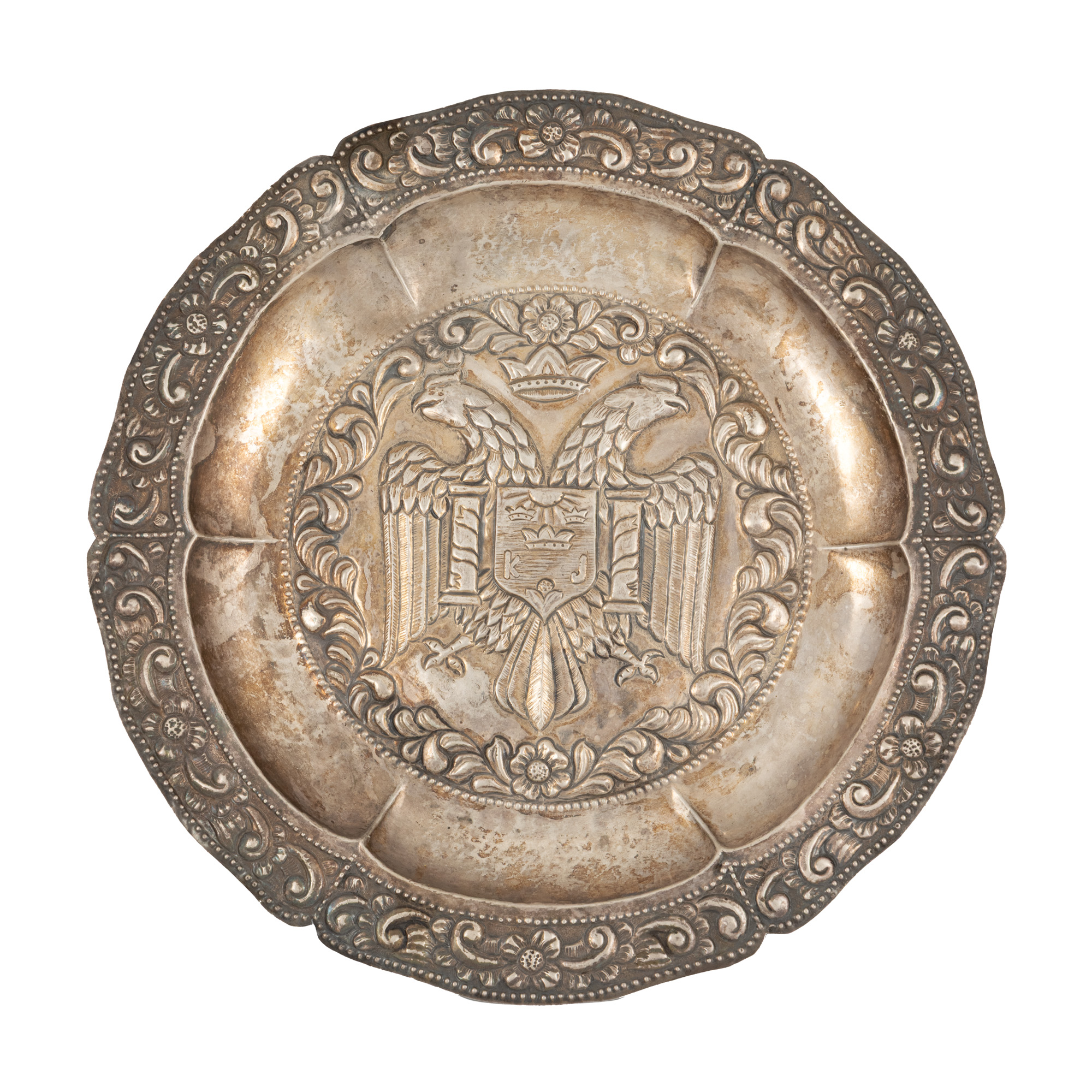 Anaforniță din argint, decorată cu decorat cu vultur bicefal (emblema Imperiului Bizantin), atelier balcanic, probabil Serbia, deceniile de mijloc ale sec. XIX