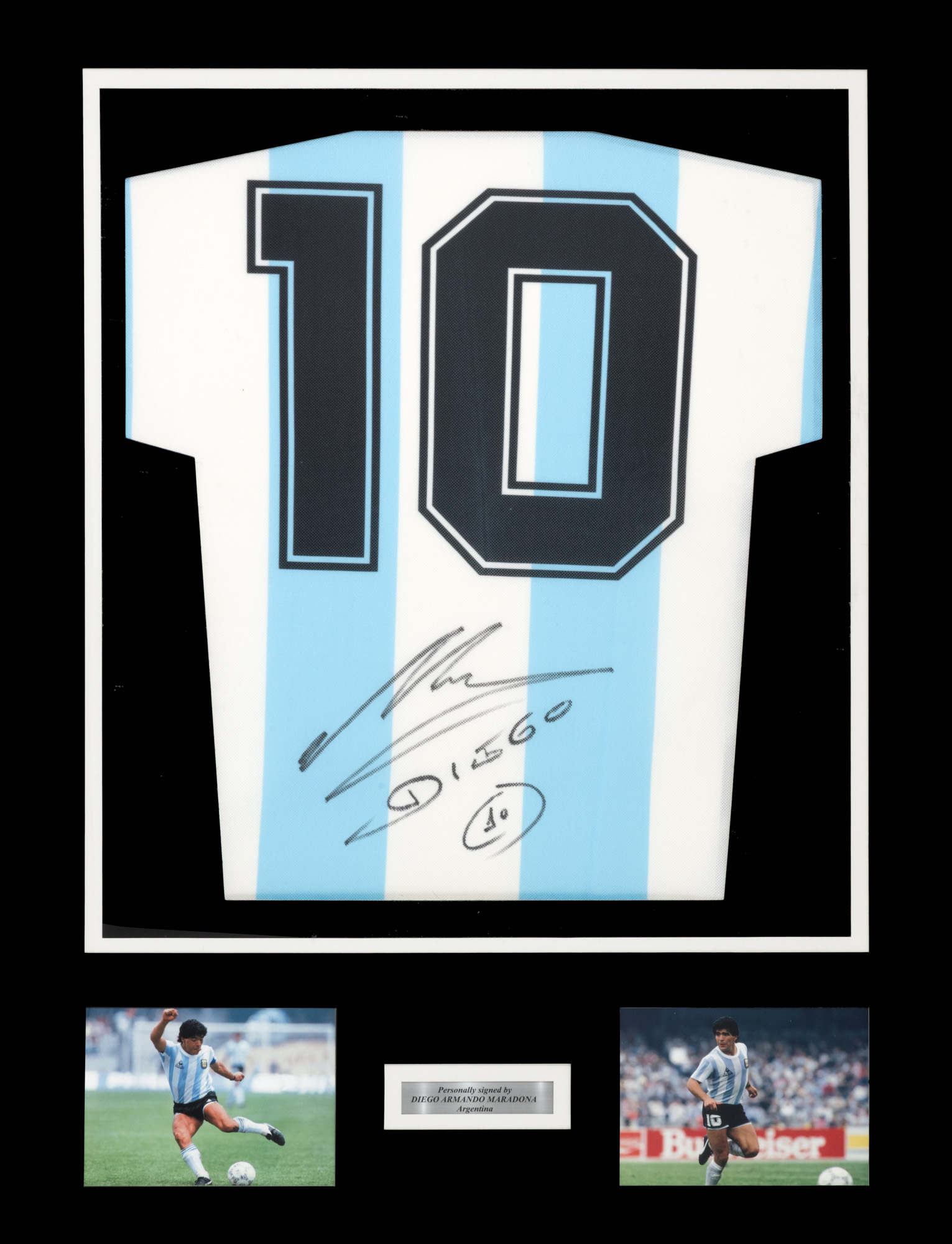 Framed Argentina national team t-shirt, with Diego Maradona's holographic signature