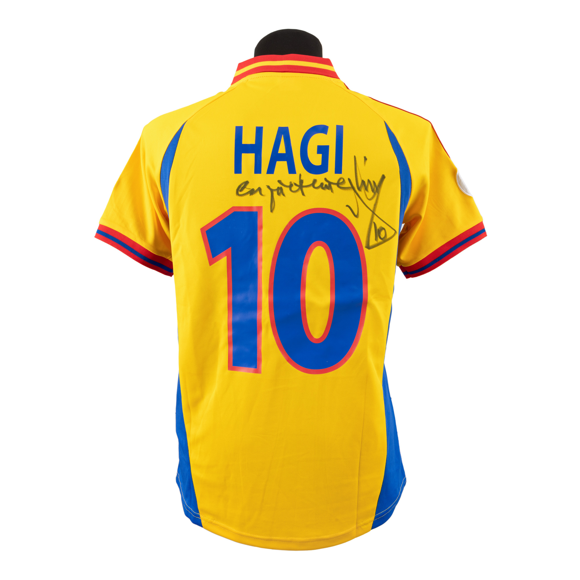 Tricou al echipei naționale a României, cu semnătura olografă a lui Gheorghe Hagi