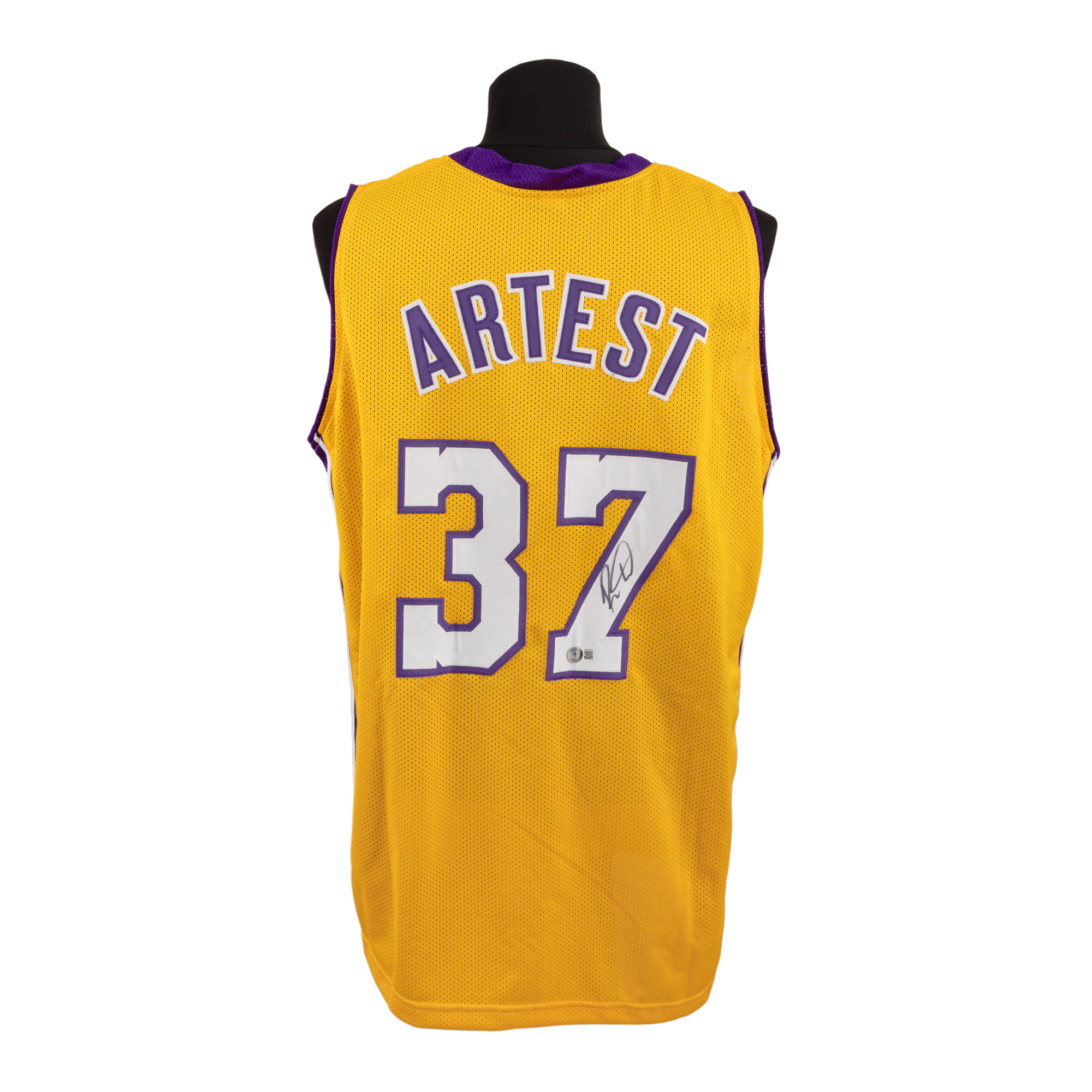 L.A. Lakers T-shirt, with Metta Sandiford-Artest's holographic signature