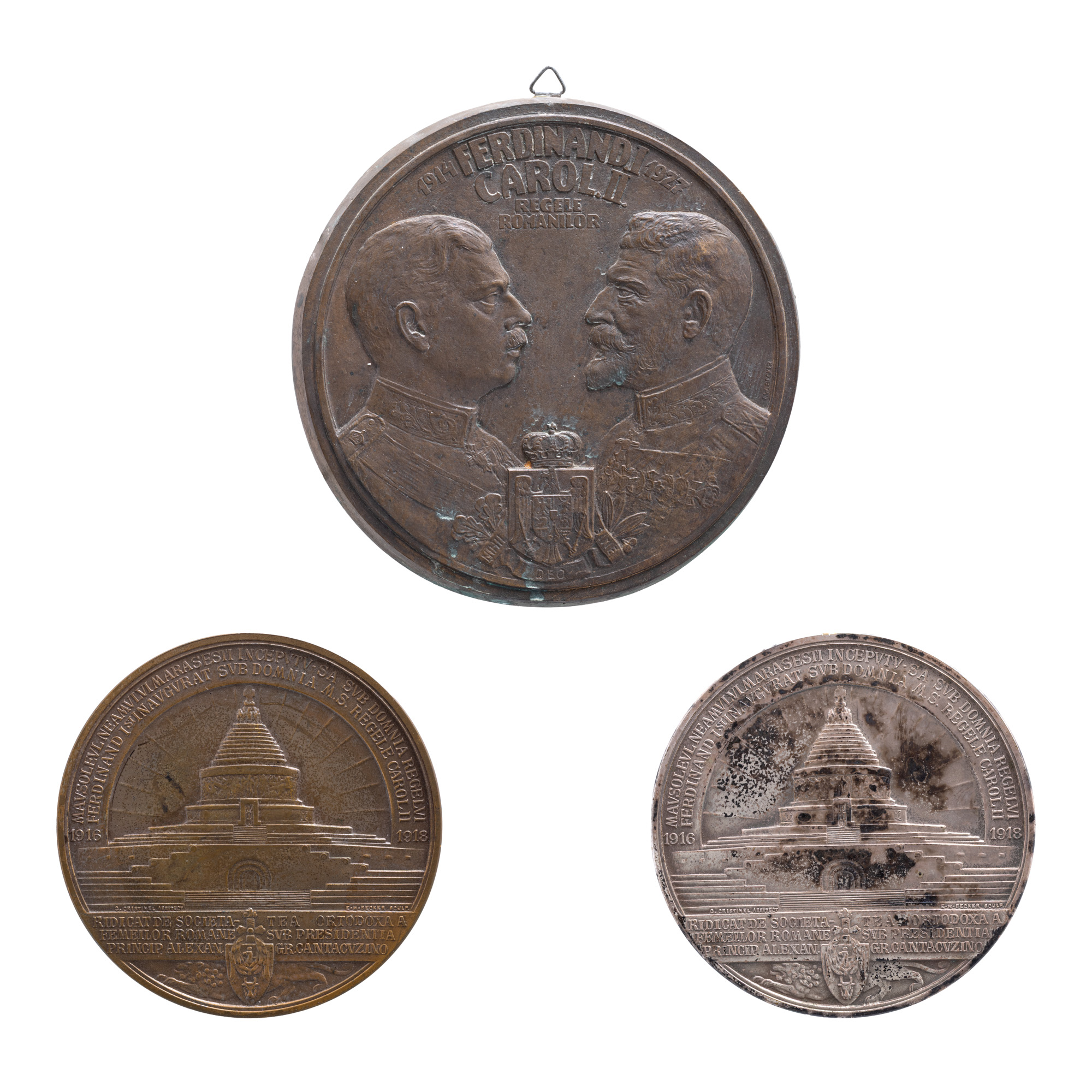 Lot format din machetă originală ”Ferdinand I, Carol II Regele Românilor, 1914 - 1927”, gravor Emil Wilhelm Becker, 1927, avers, exemplar unic, medalie ”Mausoleul Mărășești 1916 - 1918”, gravor Emil Wilhelm Becker, 1938 și medalie ”Mausoleul Mărășești 1916 - 1918”, gravor Emil Wilhelm Becker, 1938