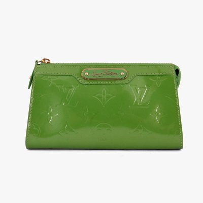 ”Vernis Trousse” - pouch Louis Vuitton, din piele lăcuită