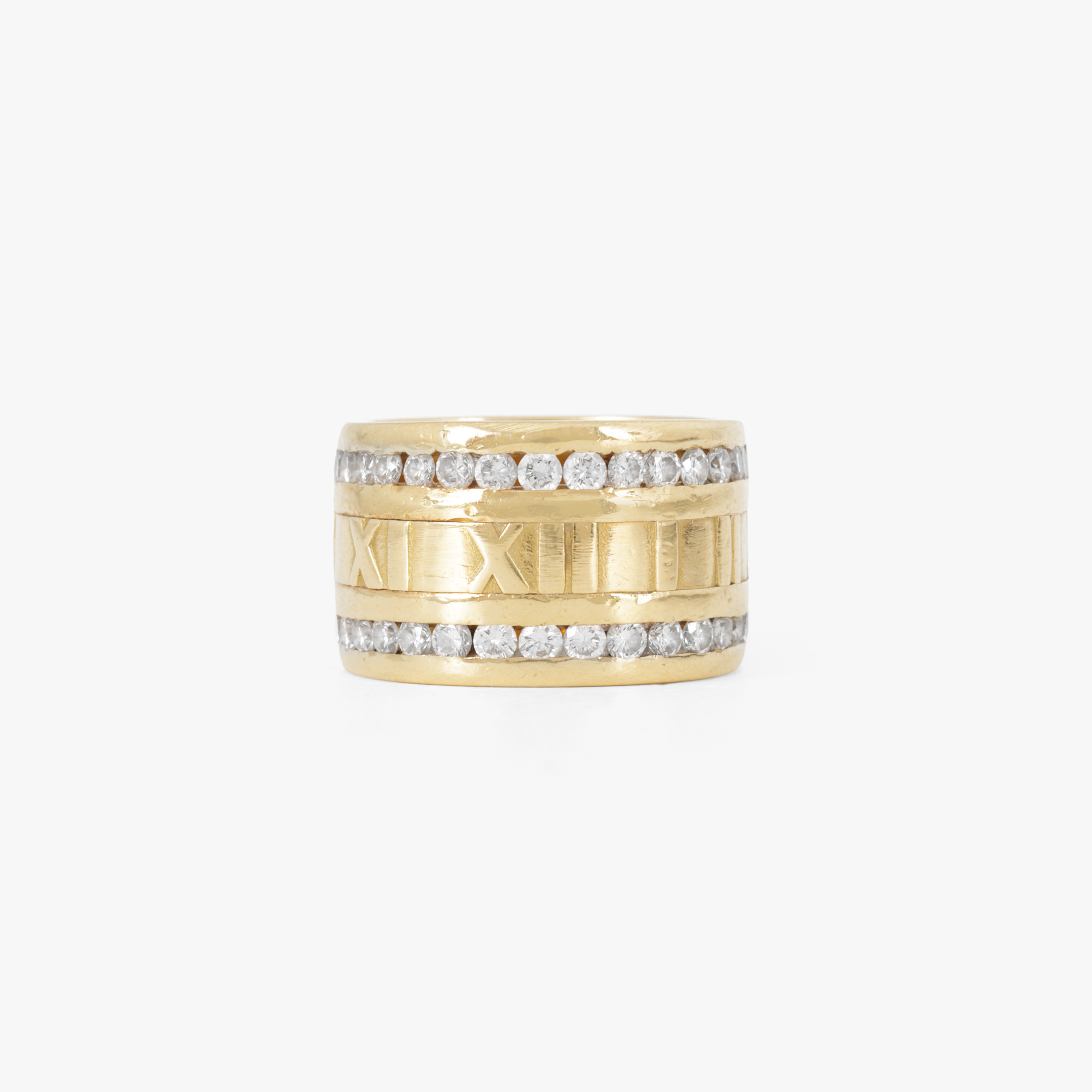 "Atlas" - Tiffany & Co ring, made of gold, adorned with diamonds, accompanied by an additional gemological certificate