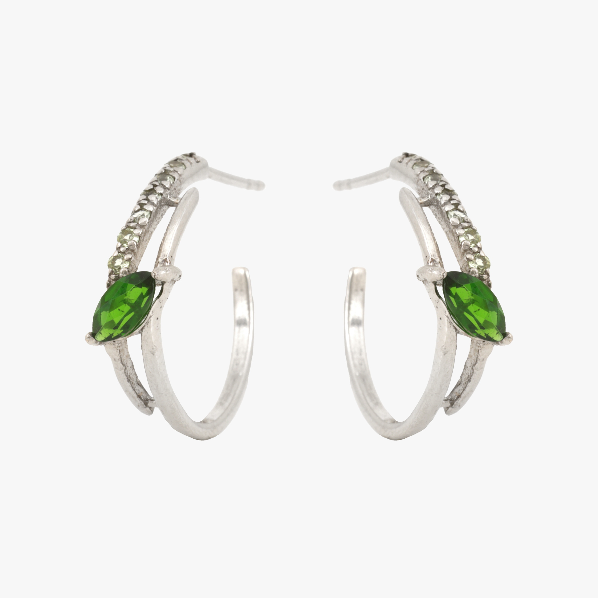 "Green Horizons" - pair of silver earrings decorated with chrome diopside