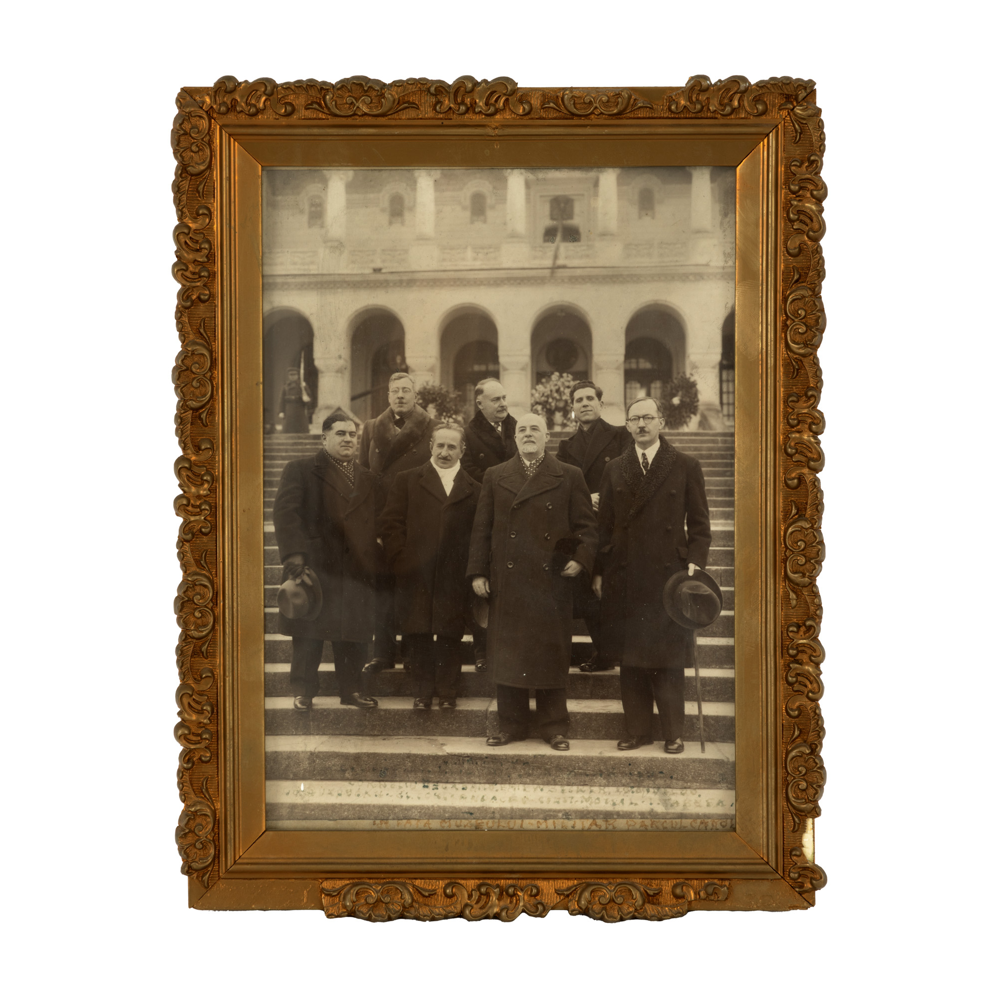 Photograph illustrating the Committee of the Romanian Numismatic Society (Corneliu Secășanu, Emil W. Becker, Ilie Buzdugan, Gheorghe Constandache, Constantin Moisil, Ilie Țabrea), approx. 1920