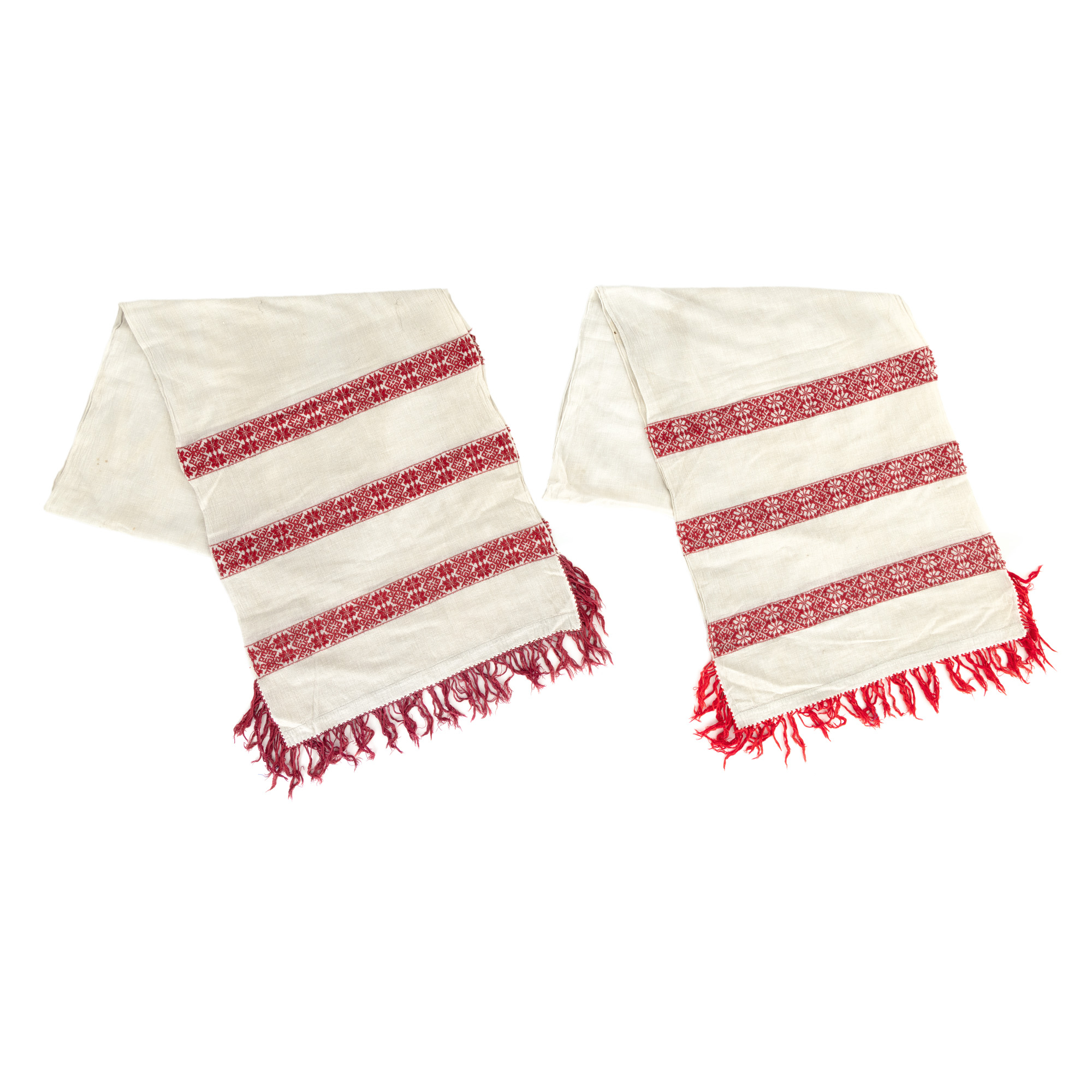 Pair of homemade embroidered towels, first half of the 20th century