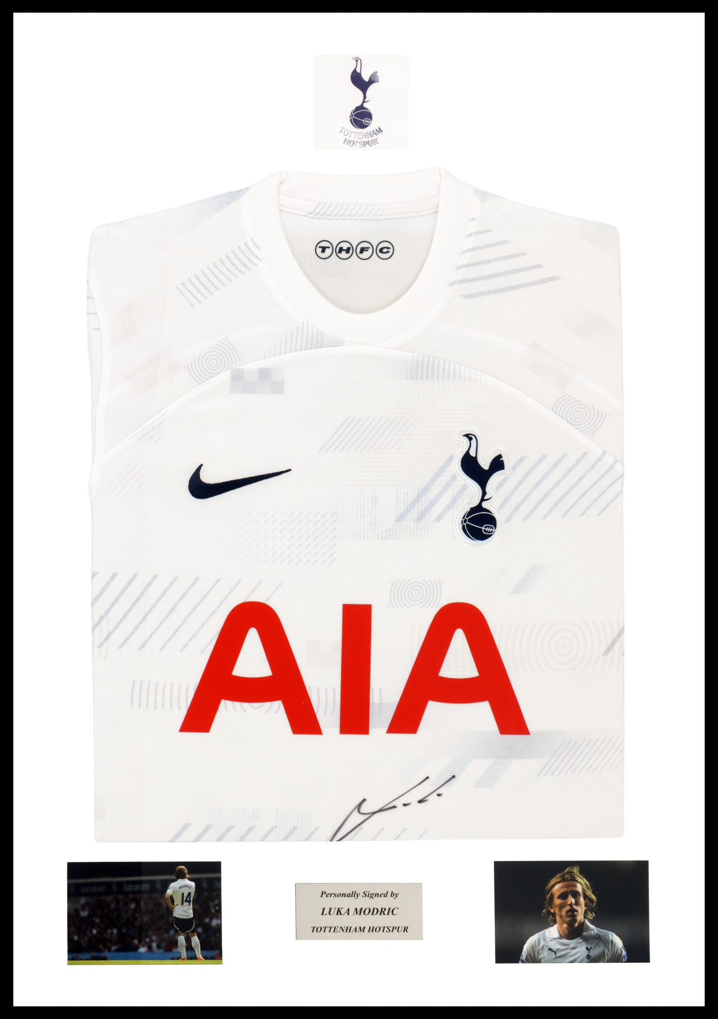 Tricou Tottenham Hotspur, cu semnătura olografă a lui Luka Modrić, înrămat