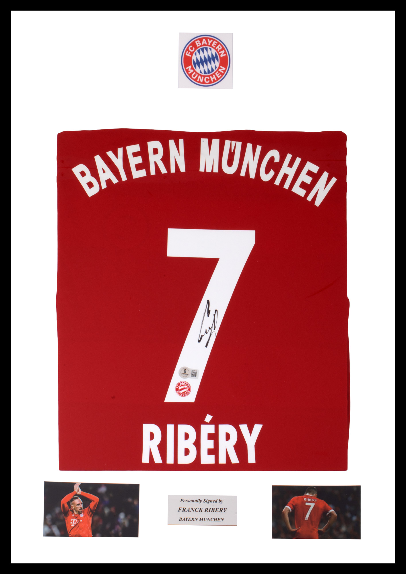 Tricou F.C. Bayern München, cu semnătura olografă a lui Franck Ribéry, înrămat