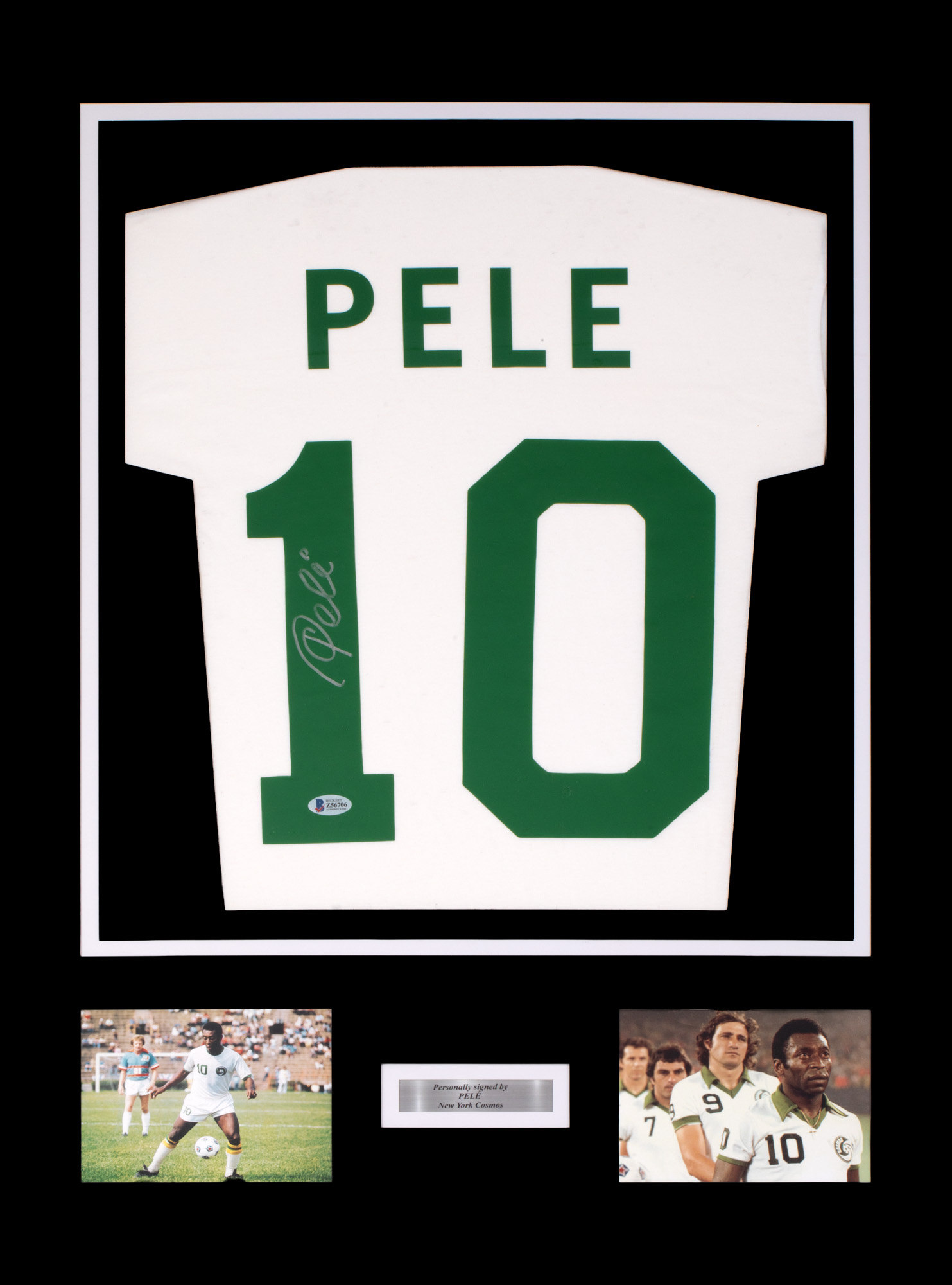 Tricou New York Cosmos, cu semnătura olografă a lui Pelé, înrămat