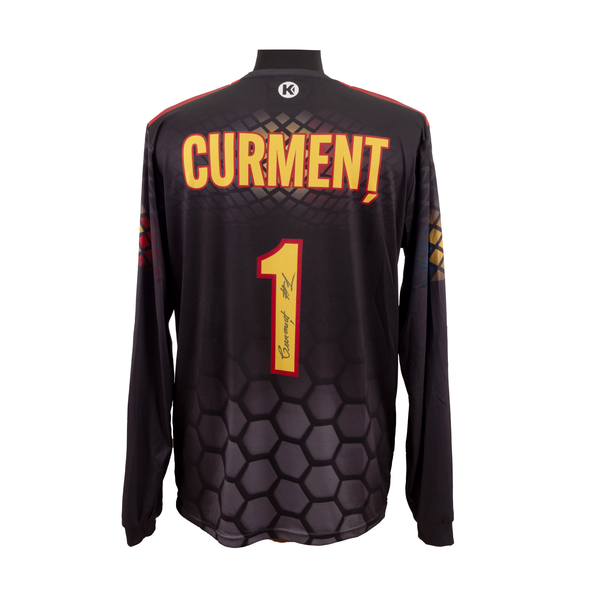 Tricou de handbal, cu semnătura olografă a Biancăi Curmenț