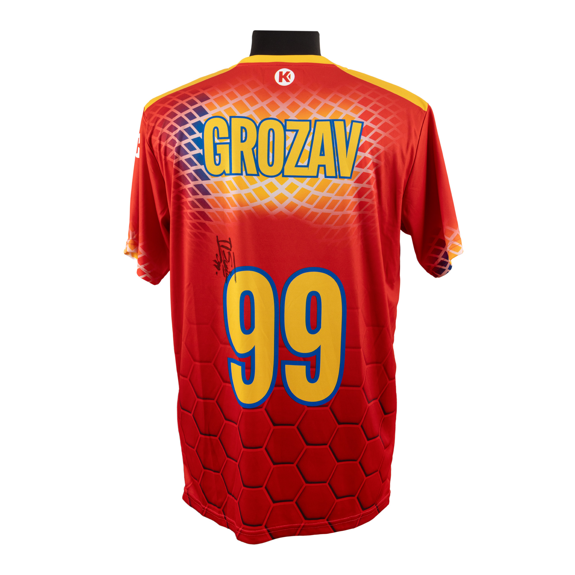 Tricou al echipei naționale de handbal, cu semnătura olografă a Sorinei Grozav
