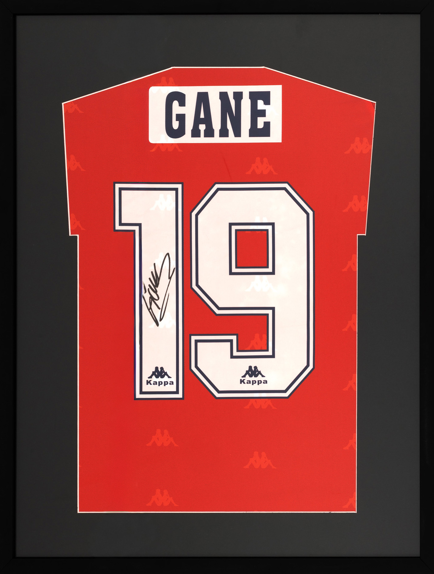 Tricou C.A. Osasuna, cu semnătura olografă a lui Ionel Gane, înrămat