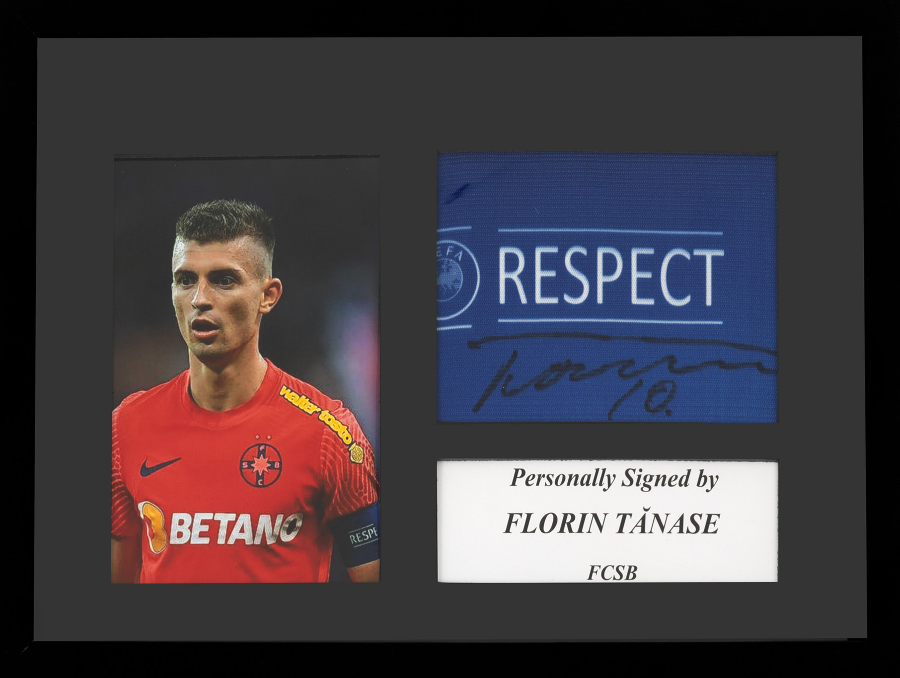 Banderolă de căpitan, F.C.S.B., cu semnătura olografă a lui Florin Tănase, înrămată