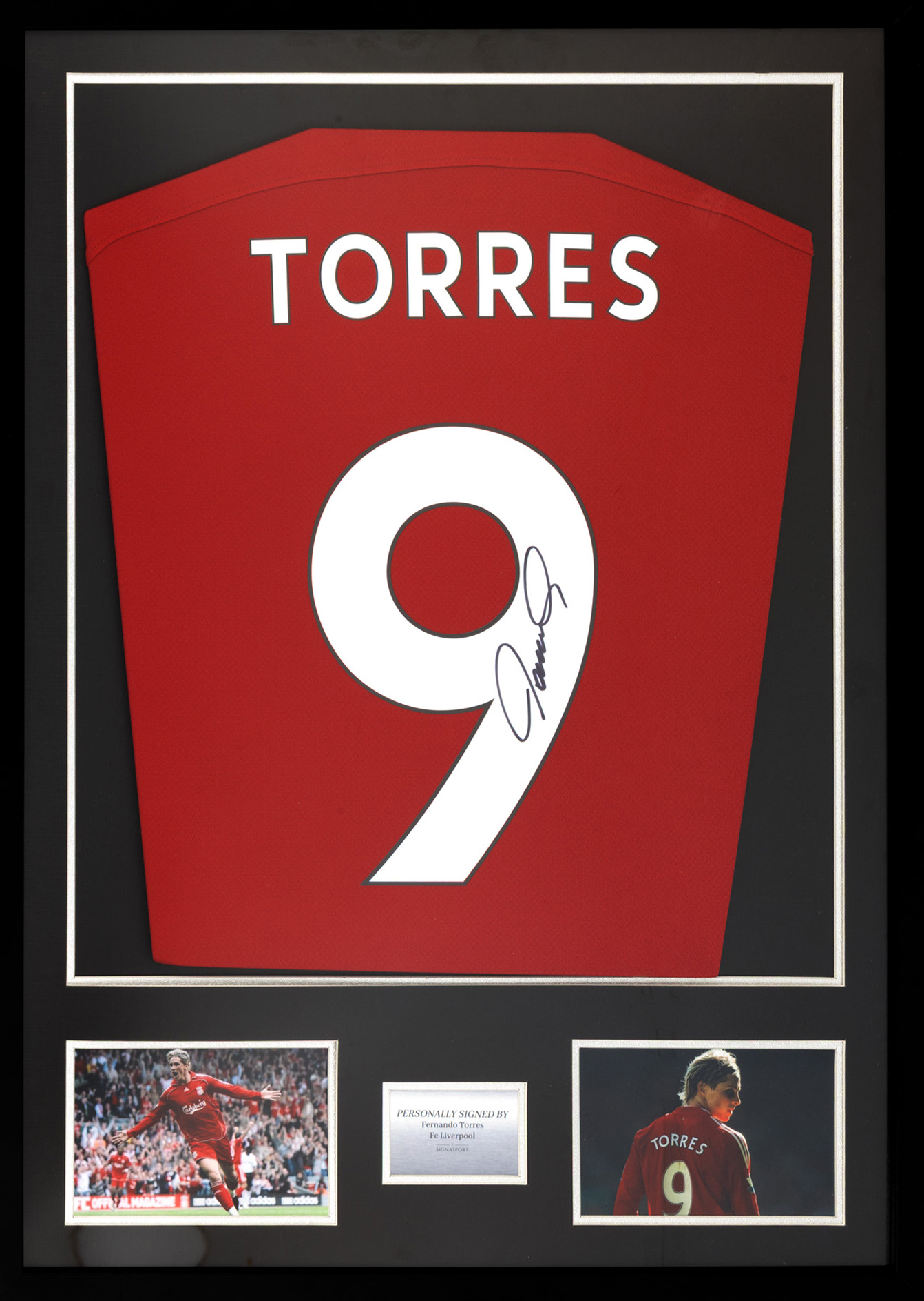 Tricou F.C. Liverpool, cu semnătura olografă a lui Fernando Torres, înrămat