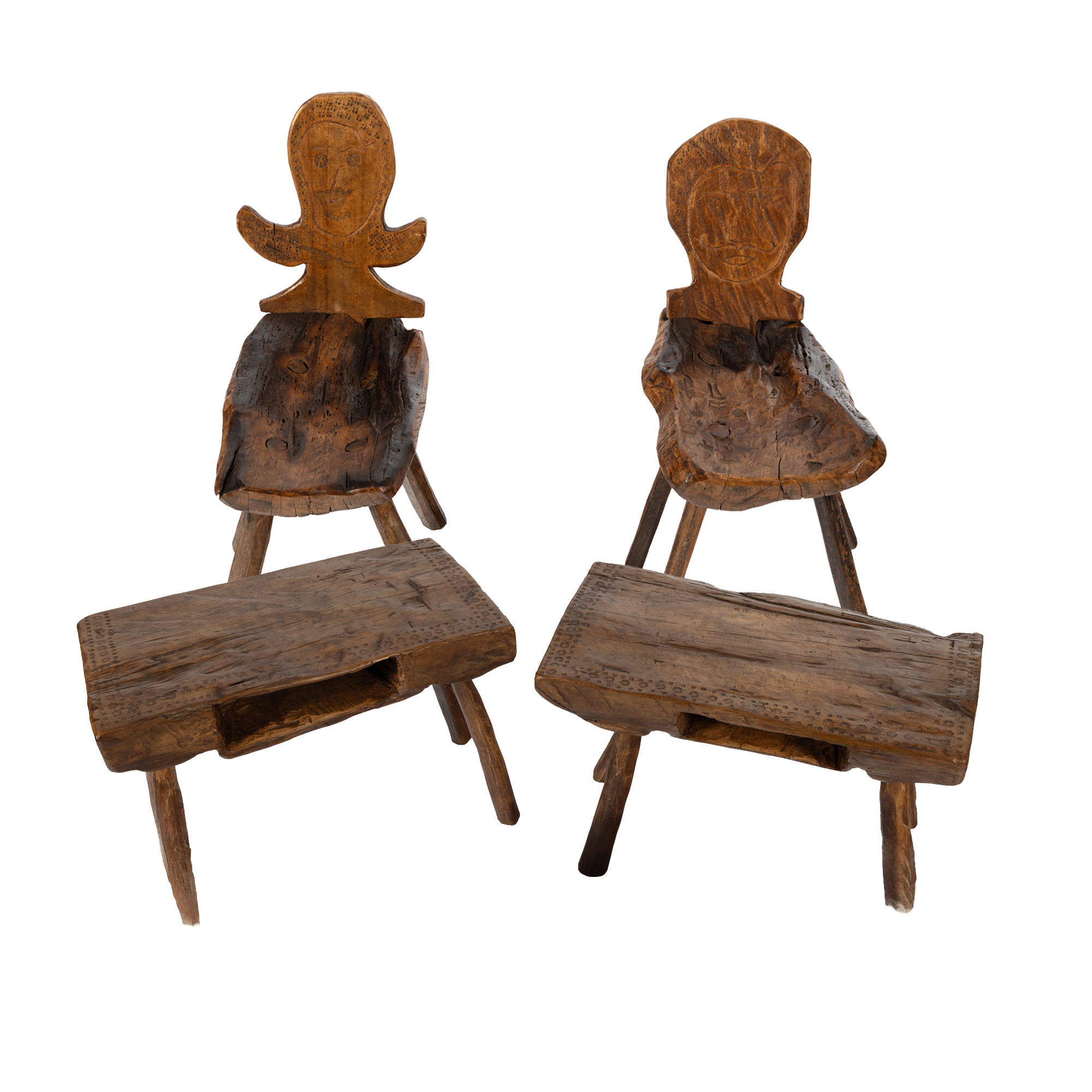 Lot consisting of two children's chairs, decorated with anthropomorphic motifs (girl and boy), and two children's desks, workshop from Oltenia, end of the 19th century - beginning of the 20th century, extremely rare, collectible pieces