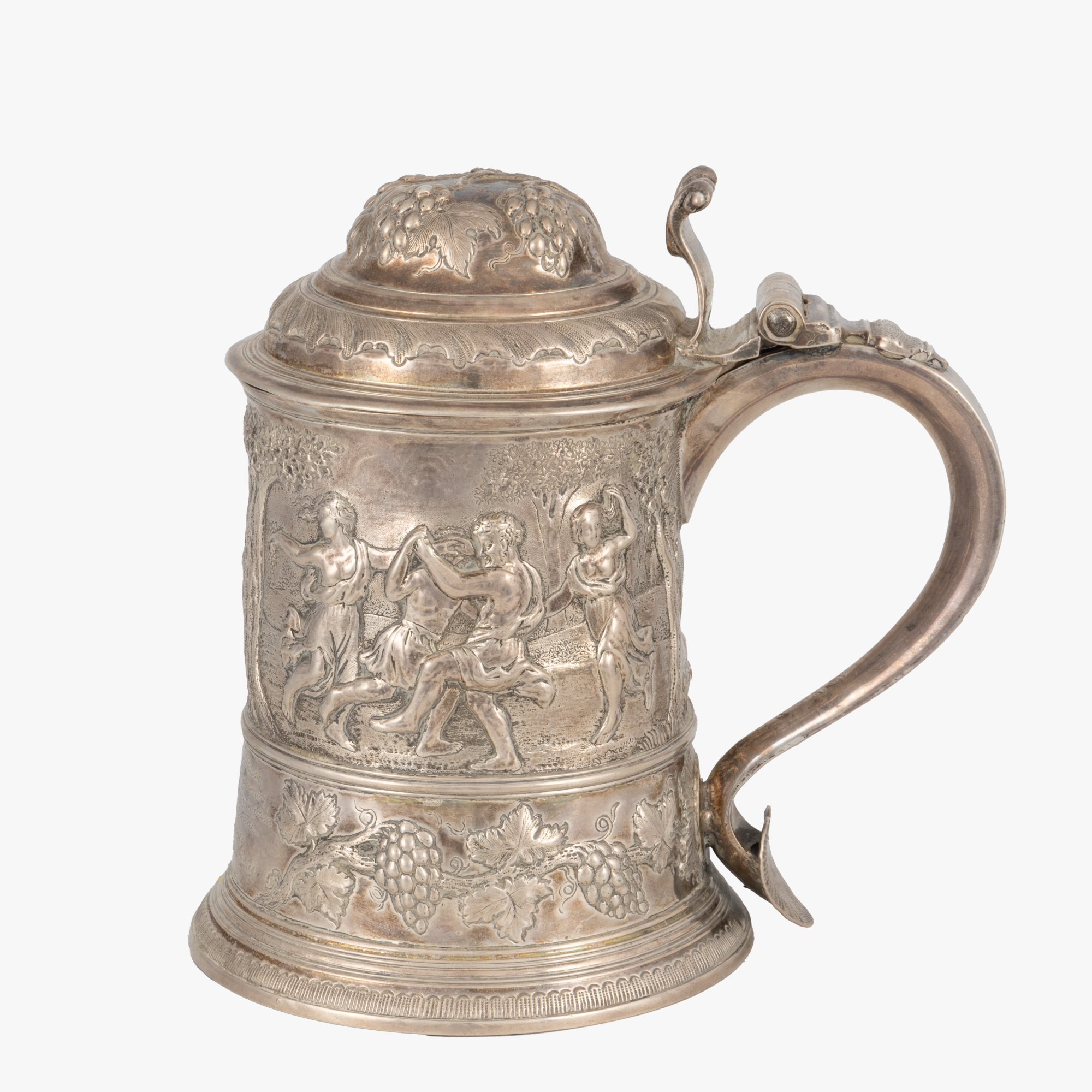 Carafă din argint, decorată cu putti, elemente bahice și dedicație, cca. 1737, provine din colecția generalului Mihai Caraman