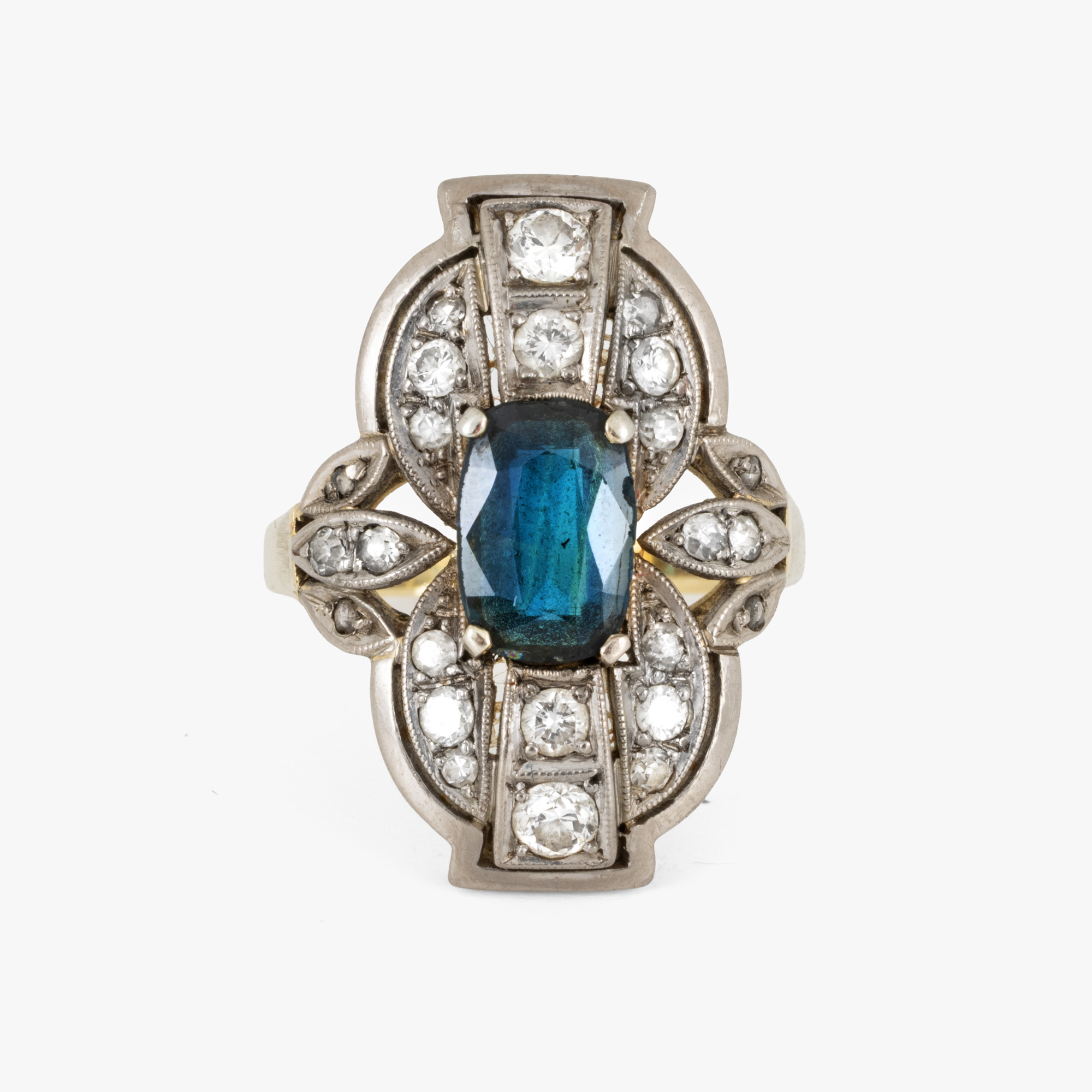 Inel din aur bicolor, decorat cu un safir și diamante