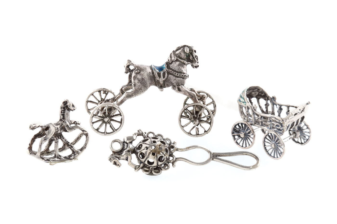 Lot compus din 4 figurine din argint, pentru jocul copiilor