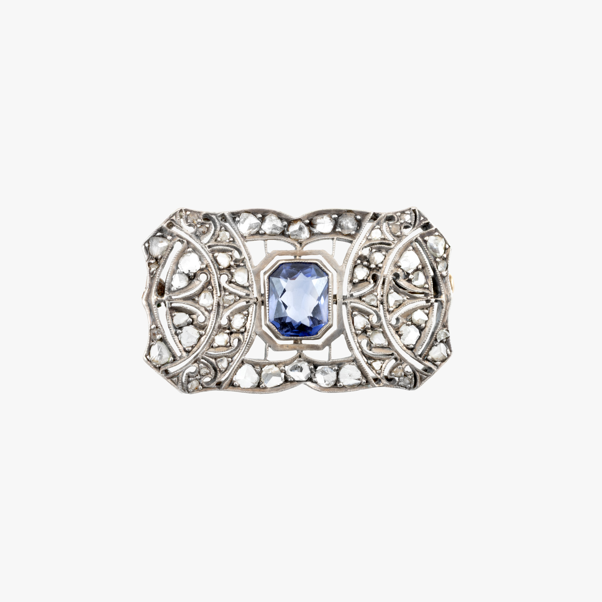 Broșă Art Deco din aur și argint, decorată cu diamante, executată manual, cca. 1930