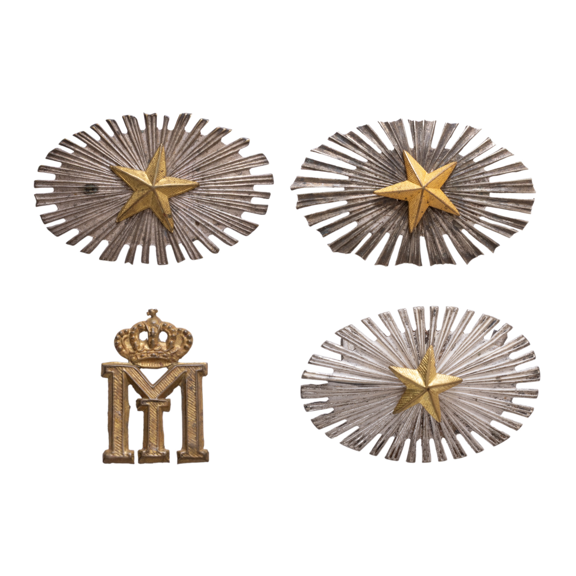 Lot format din patru însemne de grad și un cuc de uniformă, perioada regelui Mihai