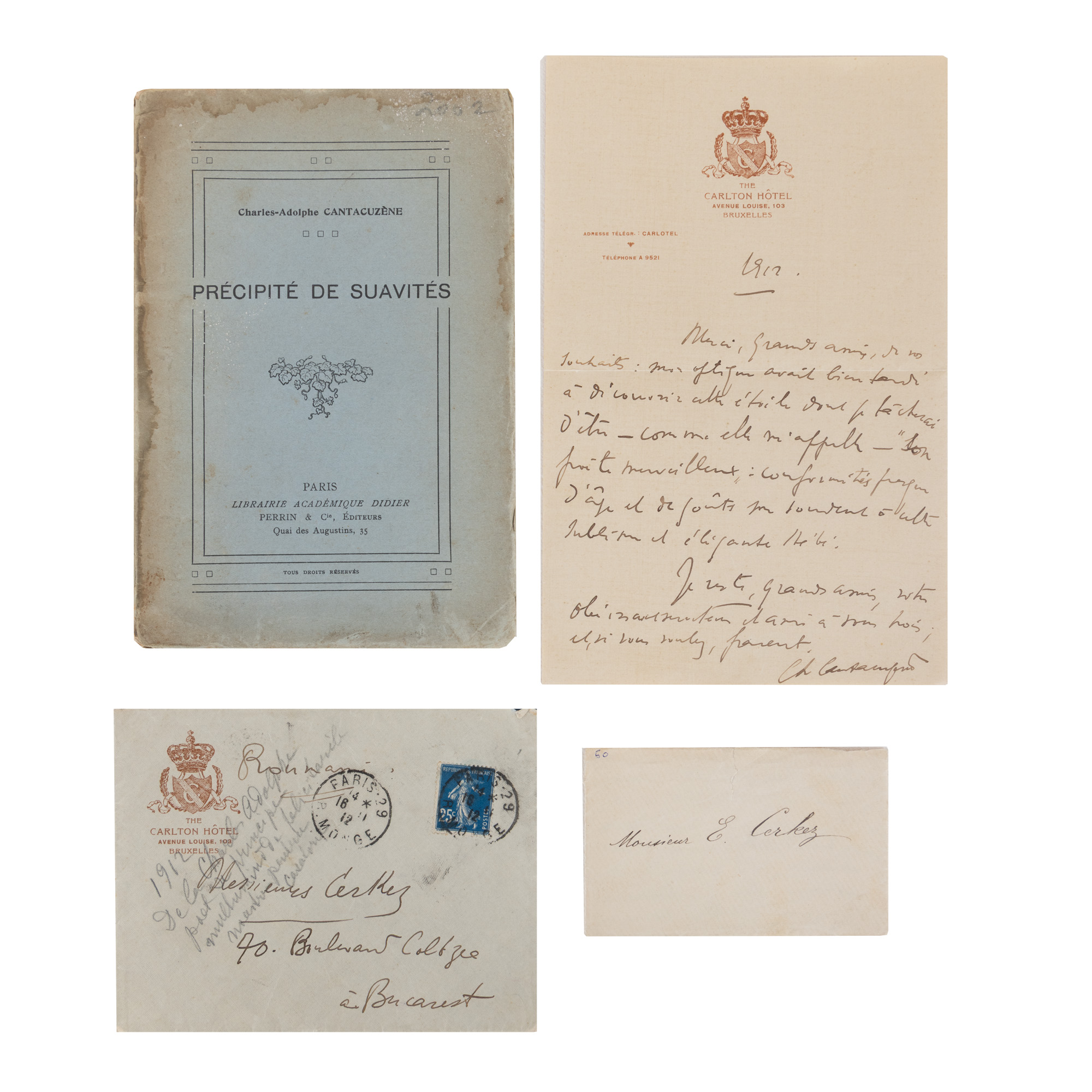 Lot format din ”Esență de blândețe”, de Charles-Adolphe Cantacuzène (pseudonimul lui Scarlat Cantacuzino), franceză, Paris, 1925, cu ex-librisul autorului, scrisoare de mulțumire către un prieten trimisă de același autor, însoțită de plicul original și două cărți de vizită, una a soției lui Adolphe Cantacuzène, a doua a familiei Leon Cantacuzène, ambele cu text olograf, însoțite de plicul original