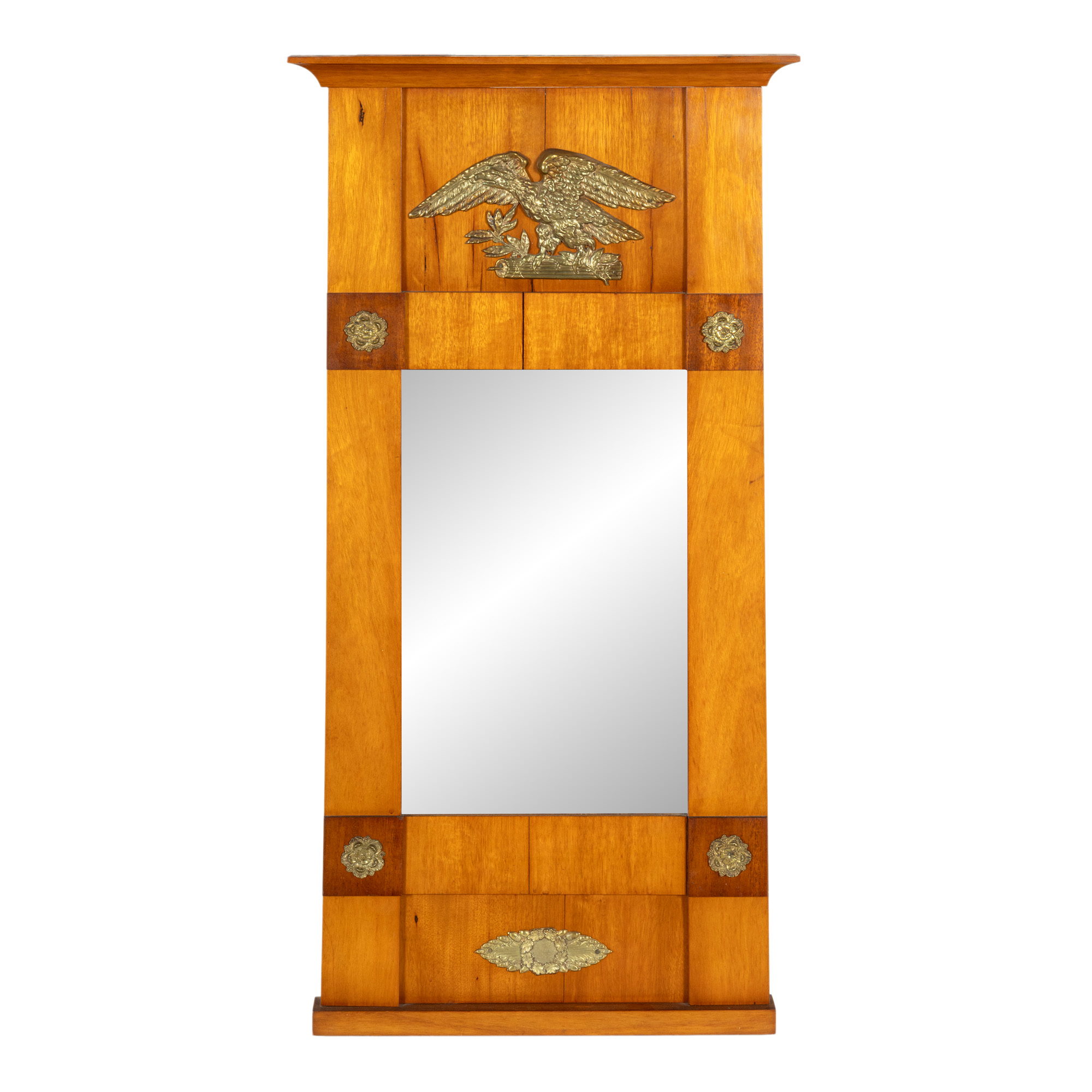 Oglindă în manieră Empire, decorată cu elemente din bronz